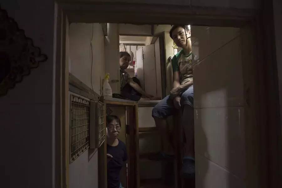 活在劏房、棺材房、笼屋里的香港人-激流网