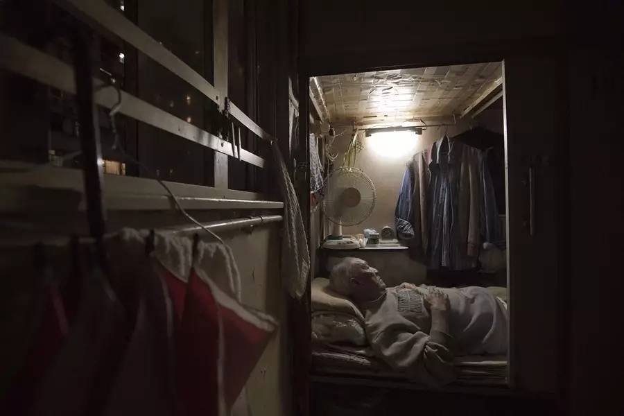 活在劏房、棺材房、笼屋里的香港人-激流网