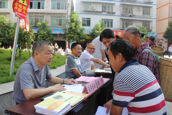 法援律师唐毅:助千余农民工维权,半身不遂仍想着工作-激流网