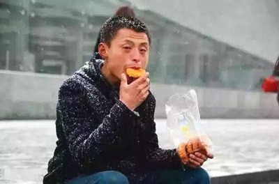 嚎啕大哭的中年司机：谁不是一边被生活逼迫，一边负重前行？-激流网